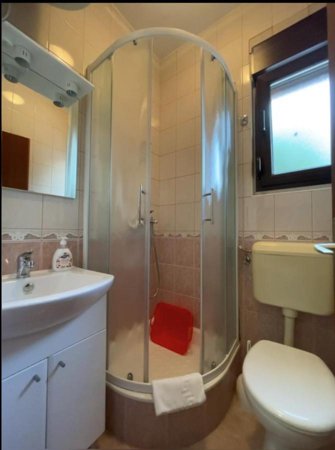 Studio Apartment Near Split Airport Kaštela Esterno foto
